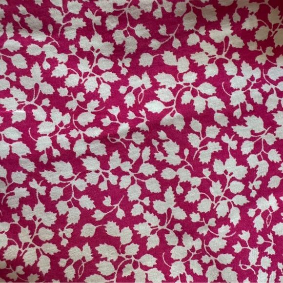J Crew Pink Floral Button-Up Shirt in 100% cotton. Size 0 - Picture 5 of 6